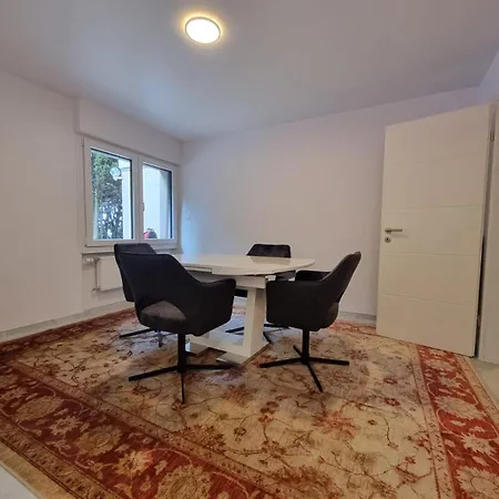120 M2-proche Lausanne-acces Autoroute- Equipe-parking Gratuit Le Mont-Sur-Lausanne
